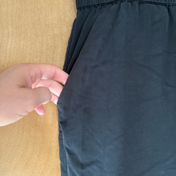 Marine Layer Allison Tencel Black Pant - Picture 9 of 11